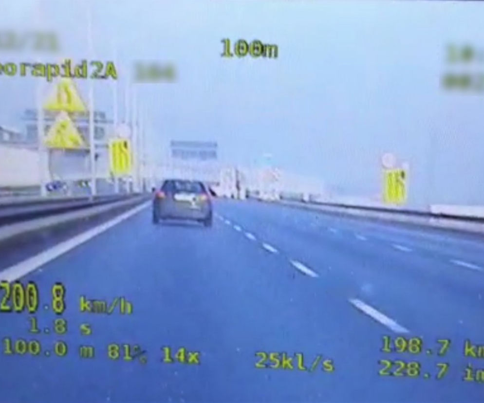 22-latka dwukrotnie przekroczyła dozwoloną prędkość na autostradzie