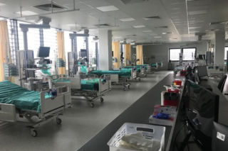 Koronawirus. W Małopolsce braknie respiratorów i łóżek? Opublikowano niepokojące dane