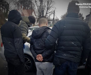 Śląskie: Wykorzystał dziecko, by zwabić byłą partnerkę do auta. Gdy weszła do środka, zmienił się w bestię