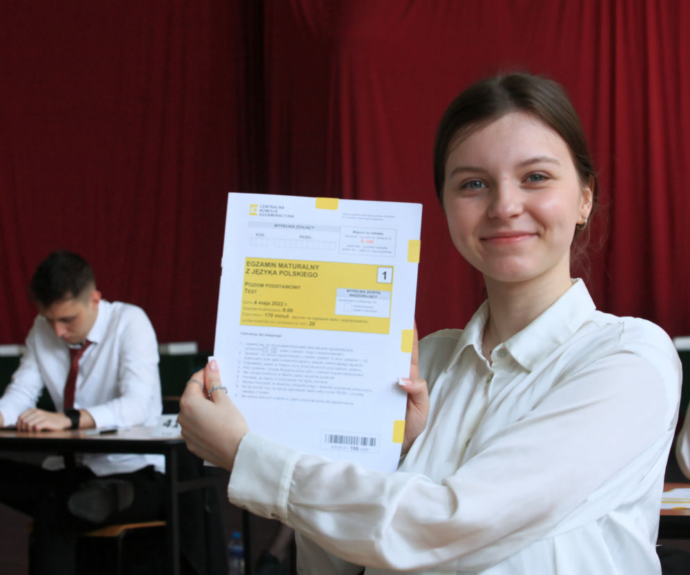 Matury w II LO im. Marii Skłodowskiej-Curie w Gorzowie Wielkopolskim [ZDJĘCIA Z SALI]