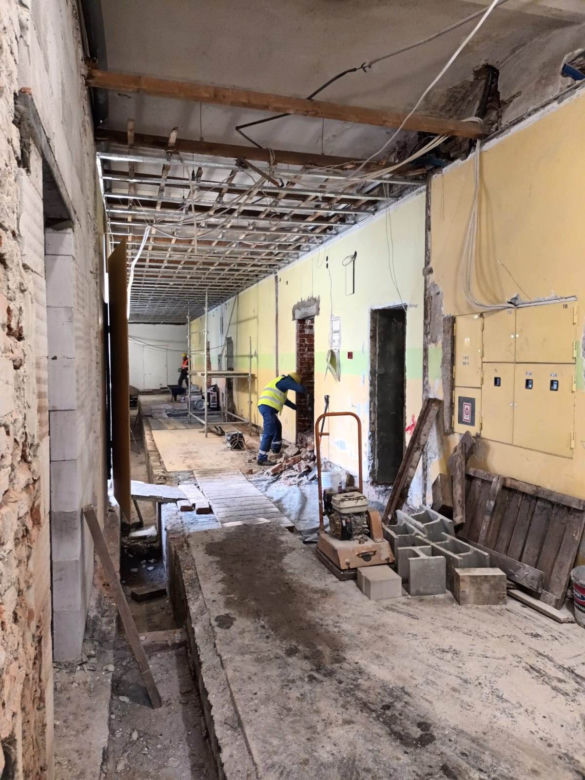Remont hotelu przyn hali sportowej w Przemyślu