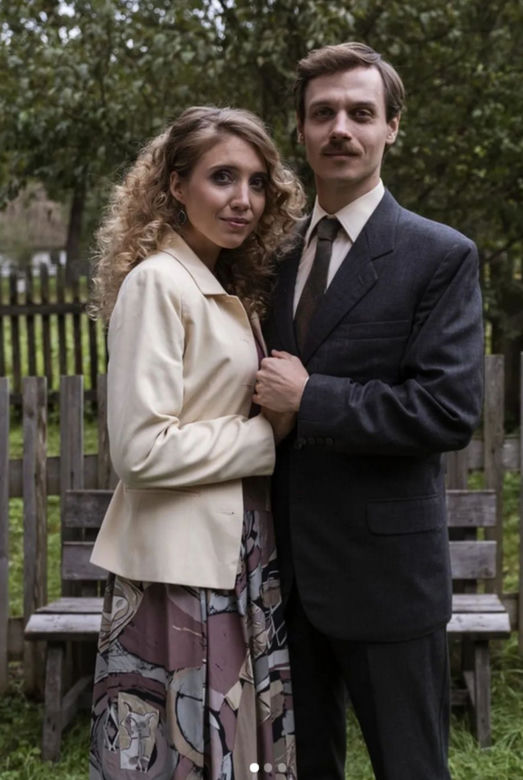 Stulecie Winnych 5 sezon. Agnieszka (Ina Sobala), Michał Śniegocki junior (Marcin Franc)