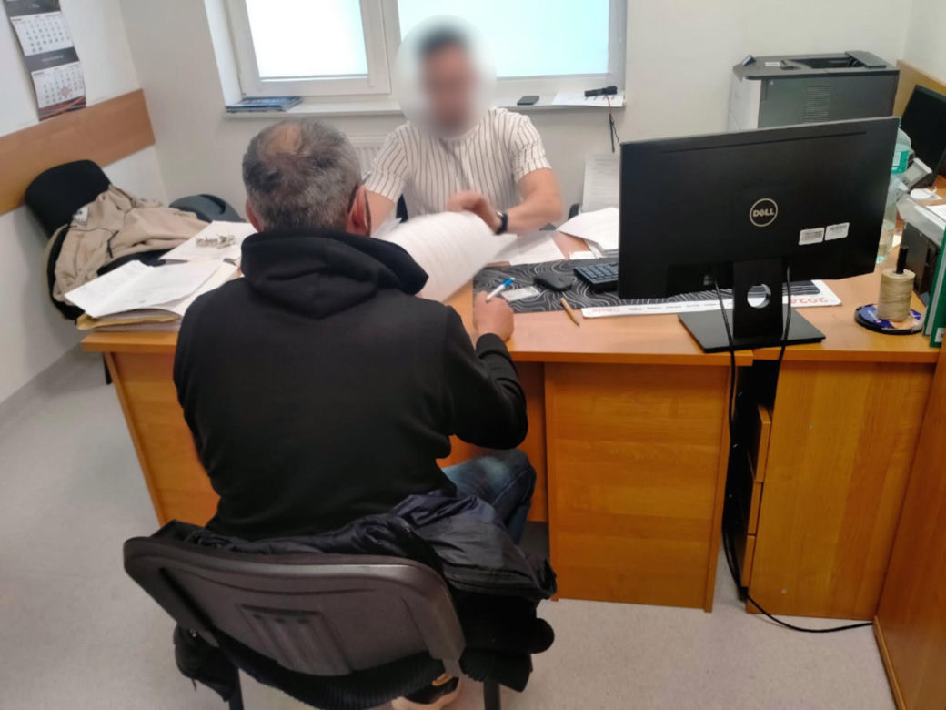 Turecki gang fałszerzy rozbity. 25 milionów złotych w podrobionych kosmetykach