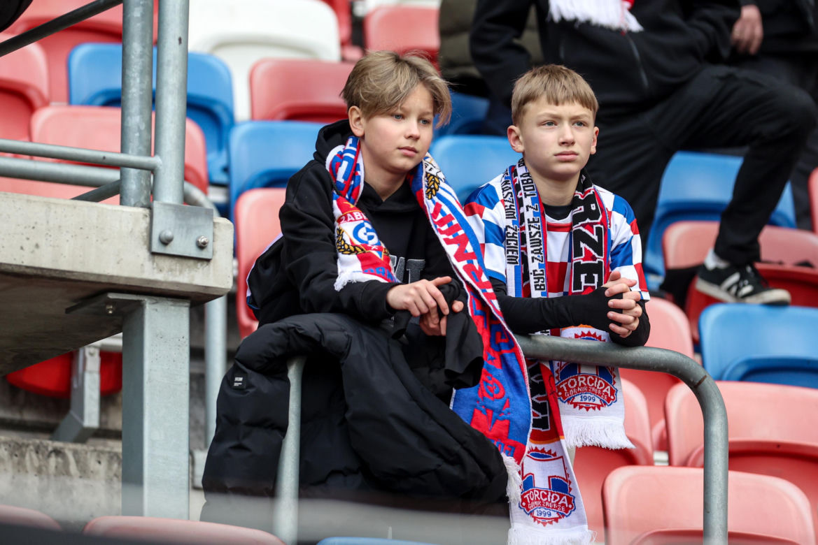 Górnik Zabrze zmierzył się z Puszczą Niepołomice. Na trybunach niemal 15 tys. kibiców