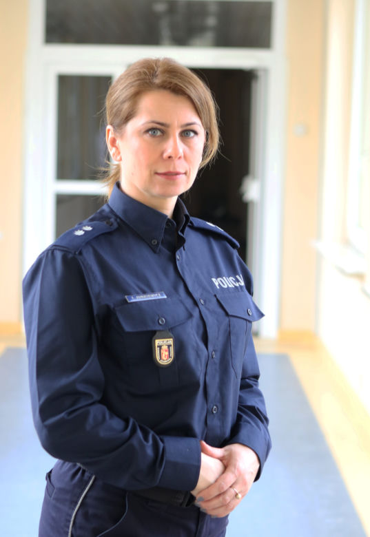 Policja szuka broni i terrorystów