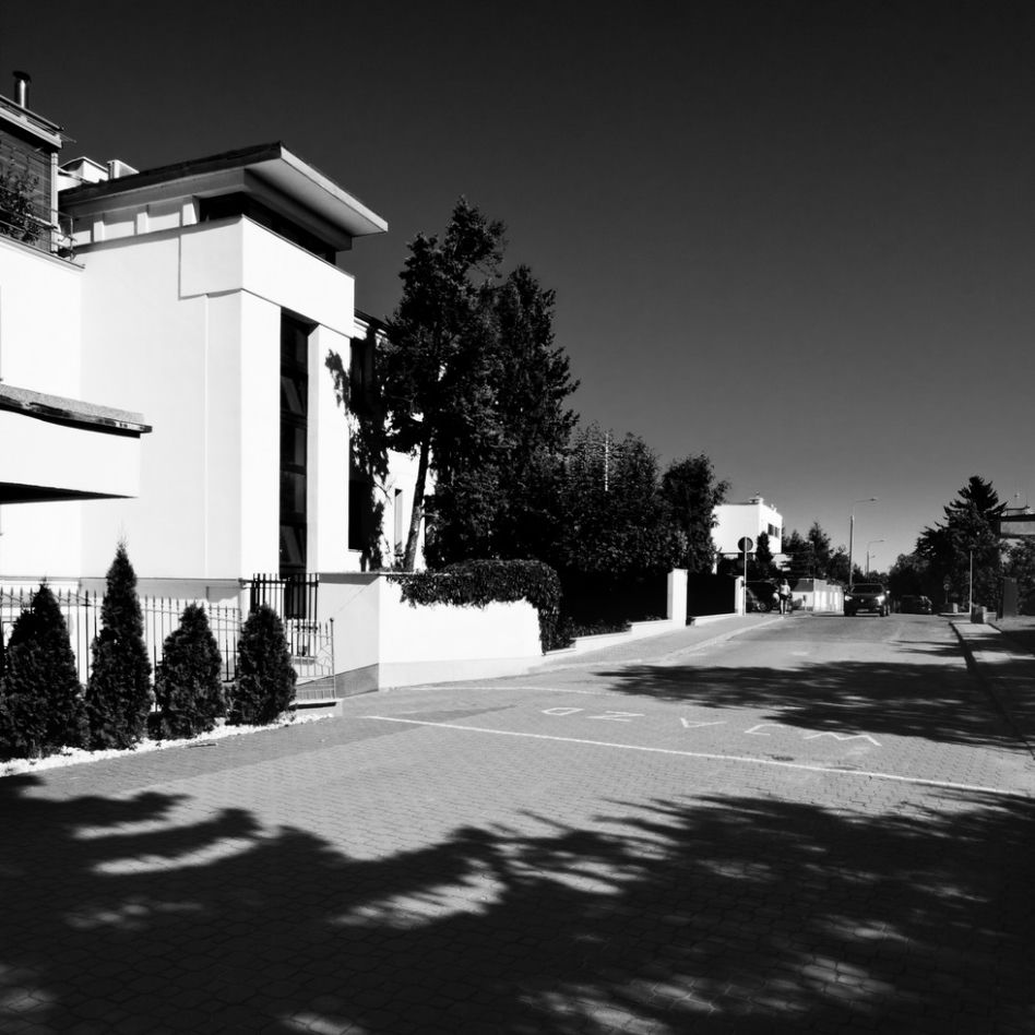 Modernistyczna architektura Gdyni w obiektywie [ZDJĘCIA]