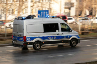 Zadzwonił jako Hrabia Monte Christo. Fałszywy alarm to był dopiero początek