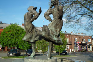 To jedno z najpiękniejszych miast w woj. śląskim. Zachwyca zamkiem, który należał do biskupów z Krakowa