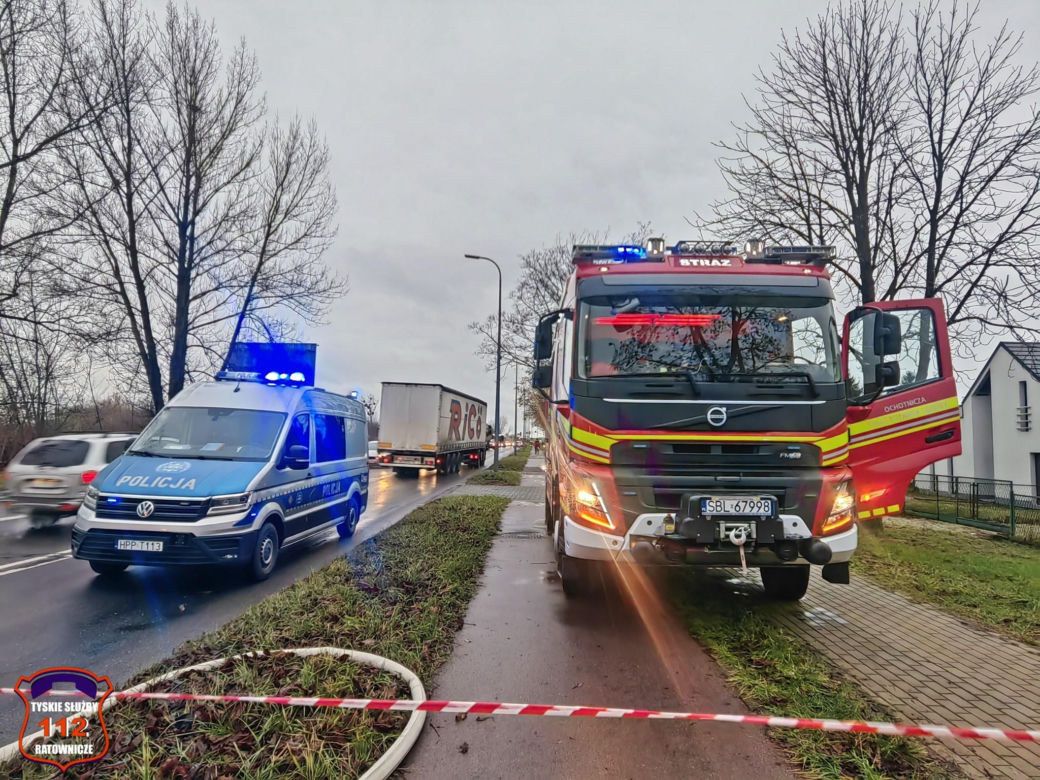 Pożar w Tychach. W budynku znajduje się żłobek i hotel. Trwa akcja strażaków