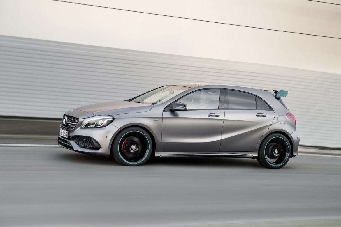 Mercedes-Benz A45 AMG lifting 2016
