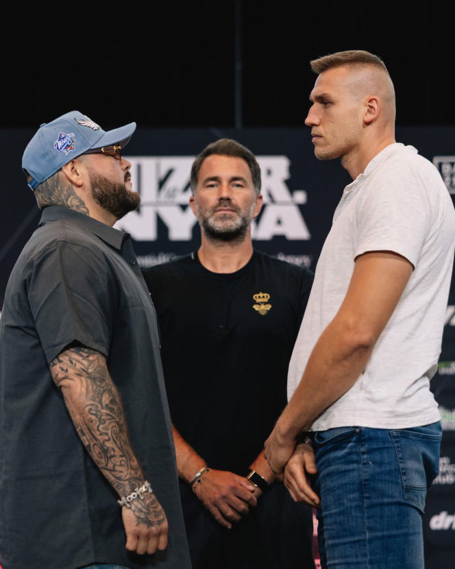 Damian Knyba posłał na deski Andy’ego Ruiza Jr. w Newark