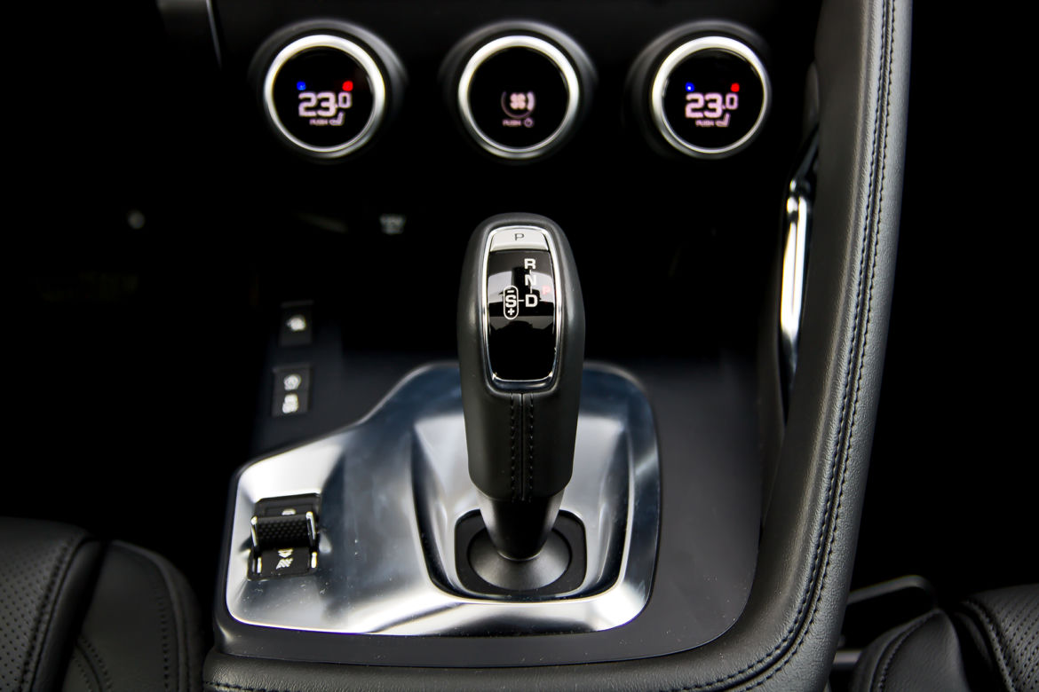 Jaguar E-Pace 2.0 i4D 180 KM AWD AT