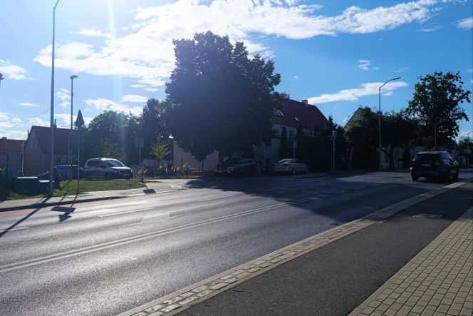 Uszkodzona kamienica przy ul. Hożej w Szczecinie