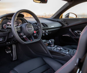 Audi R8 V10
