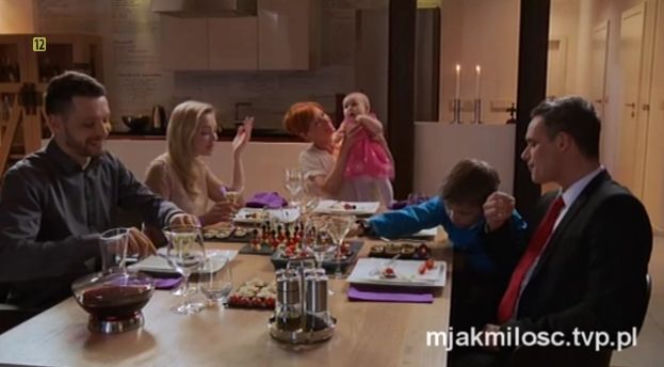 M jak miłość odc. 1237. Joasia (Barbara Kurdej-Szatan), Jacek (Jan Wieczorkowski), Agnieszka (Magdalena Walach), Tomek (Andrzej Młynarczyk)