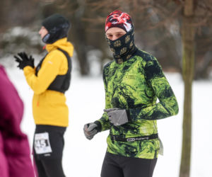 Wystrzał startera zamiast szampana. Tłumy powitały Nowy Rok na XX Śląskim Maratonie Noworocznym Cyborg
