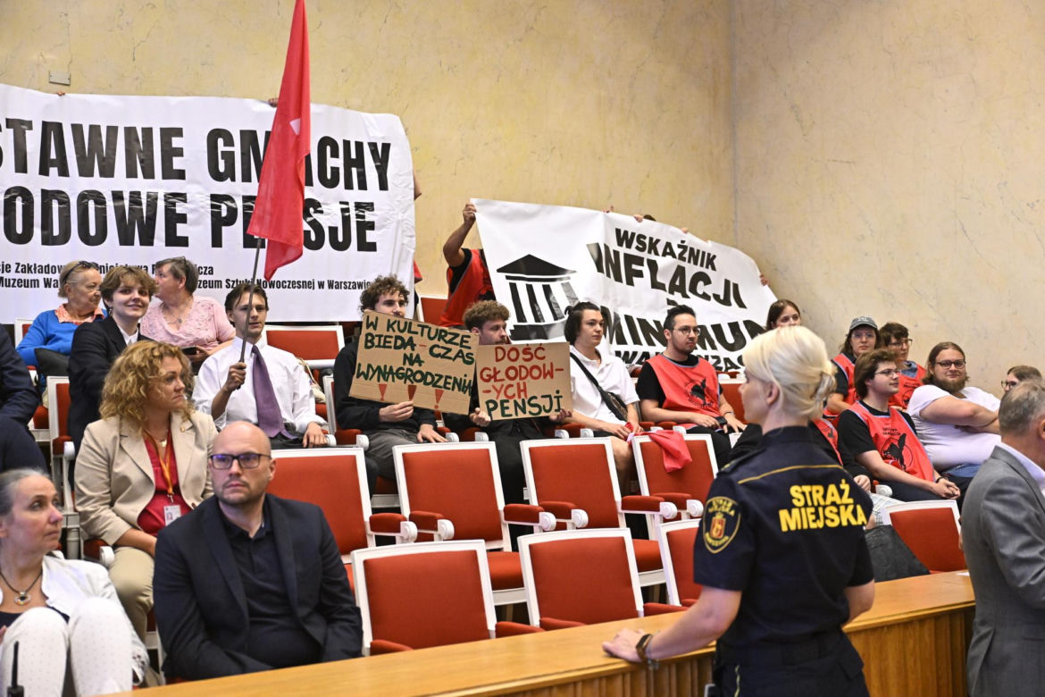 Trzaskowski z wotum zaufania za rządy w 2023 r. 