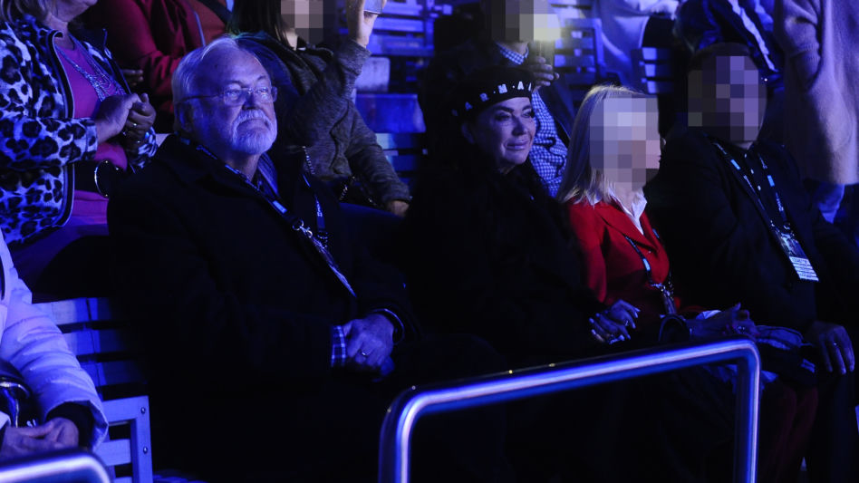 Ewa Krawczyk ociera łzy. Na widowni szaleństwo