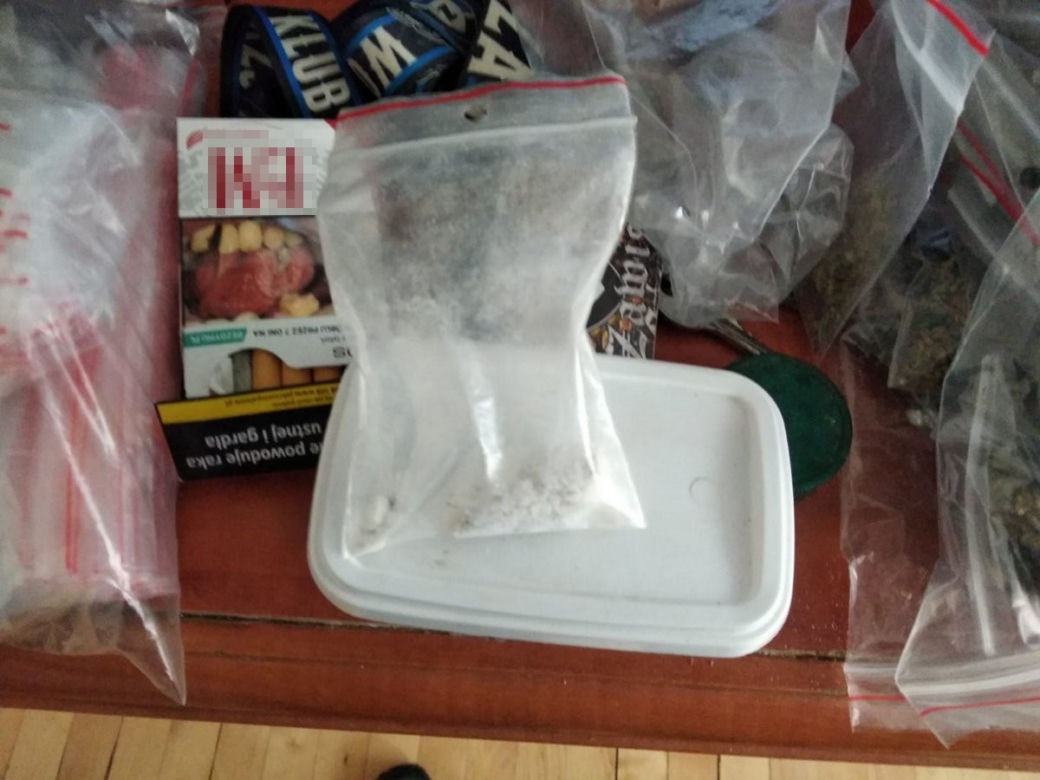 Amfetamina i marihuana w mieszkaniu na Glinkach! 