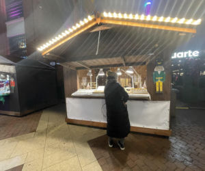 Pokémony, różowe gofry i zaskakujące różnice w cenach. Porównaliśmy łódzkie jarmarki