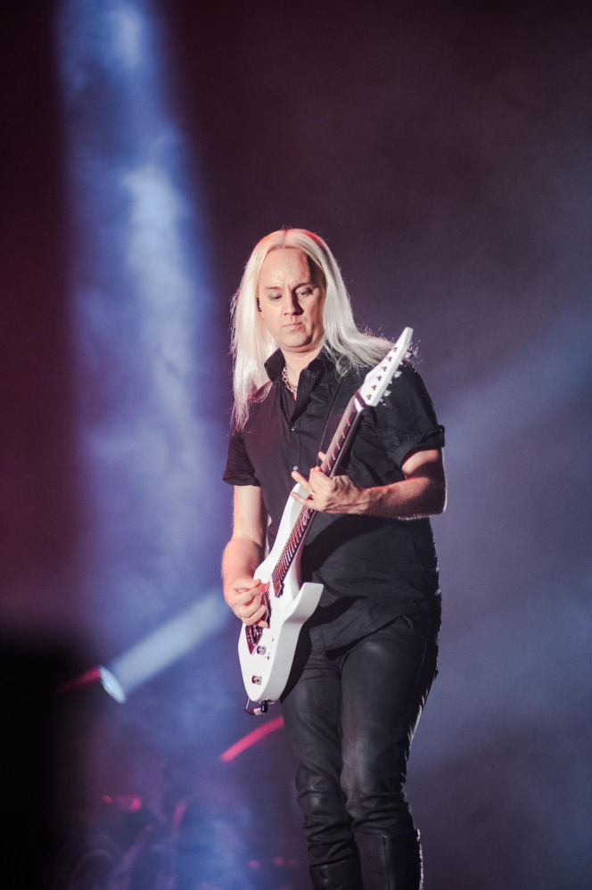 Misternie zaplanowane wizualne widowisko – Epica, Amaranthe i Charlotte Wessels zagrali w Warszawie [RELACJA]