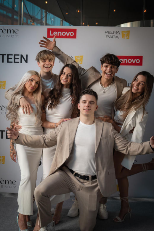 Gwiazdy serialu "6ixteen" świętowały premierę trzeciej serii hitu Tik Toka. Do produkcji dołączyła Emilia Dankwa