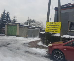Mieszkańcy Dąbrowy Górniczej nie chcą masztu nadawczego na budynku szkoły