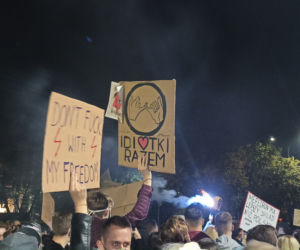 Protest kobiet w Katowicach. Ponad 20 tysięcy osób demonstrowało na rynku i katowickich ulicach. Takich tłumów Katowice jeszcze nie widziały [ZDJĘCIA, WIDEO]