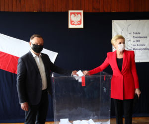 Wybory 2020. Para prezydencka razem z córką oddali głosy w drugiej turze