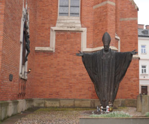 To najpobożniejsza diecezja w Polsce. Jej ozdobą jest jedno z najpiękniejszych miast w Małopolsce