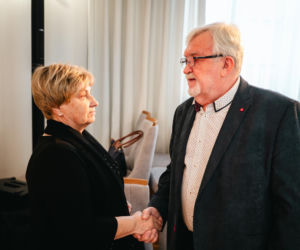 Złoty Gody par małżeńskich w Siedlcach - wręczenie pamiątkowych medali