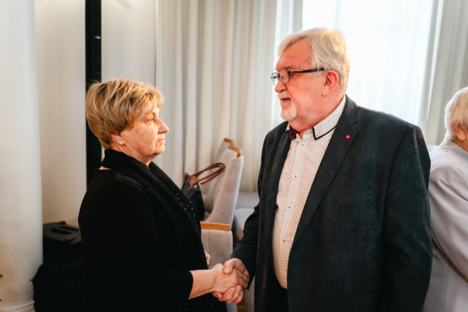 Złoty Gody par małżeńskich w Siedlcach - wręczenie pamiątkowych medali