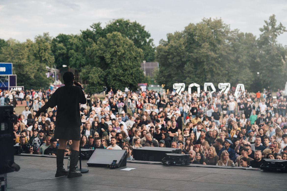 ZORZA 2025 w Warszawie. Zdjęcie z drugiego dnia festiwalu Dawida Podsiadły
