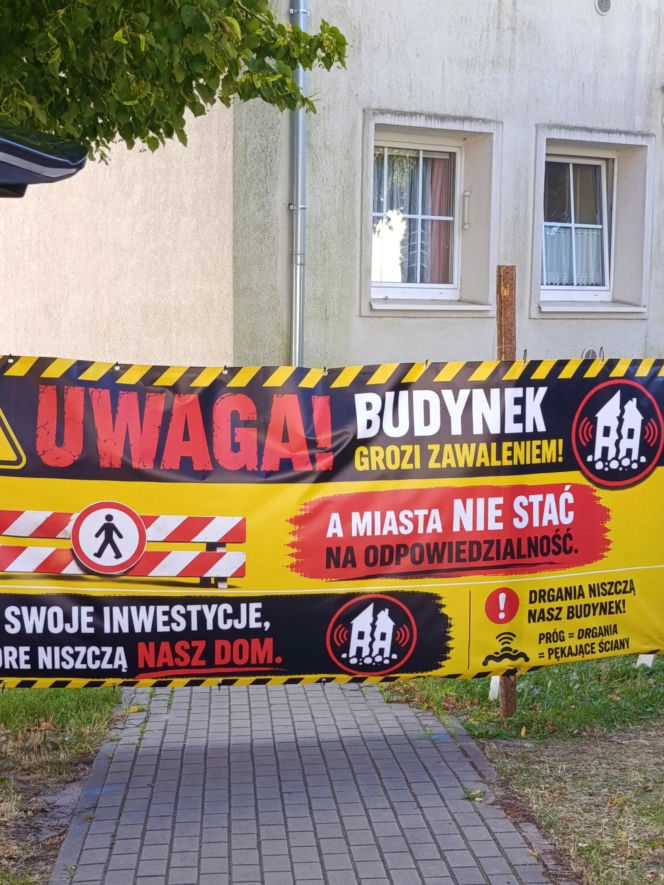 Uszkodzona kamienica przy ul. Hożej w Szczecinie