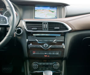 Infiniti QX30