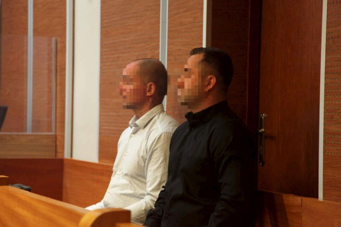 Rafał i Aleksander pobili Adama Niedzielskiego w centrum miasta. Były minister okazał im łaskę