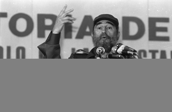 Fidel Castro nie żyje.