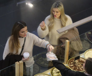 Joanna Krupa z siostrą Martą. Zjadły w mlecznym i poszły po patelnię