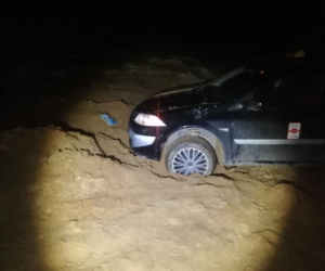 Nawigacja poprowadziła go na drogę w budowie