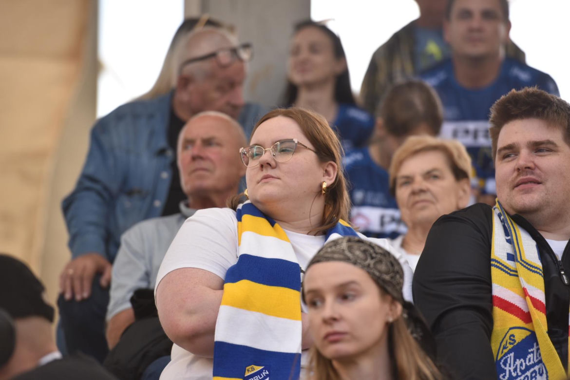 PRES Grupa Deweloperska Toruń - Gezet Stal Gorzów: Zdjęcia kibiców z meczu 7. kolejki PGE Ekstraligi na Motoarenie