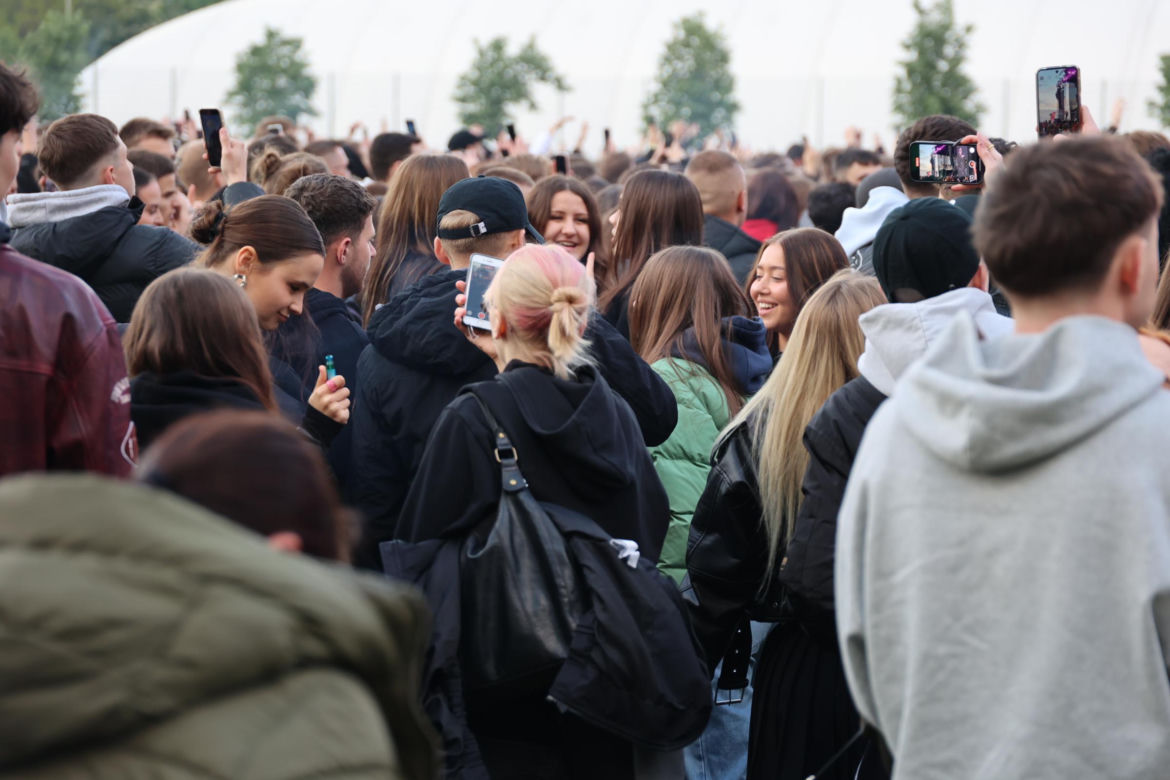 Tłum studentów bawił się pierwszego dnia Juwenaliów Politechniki Lubelskiej 2025