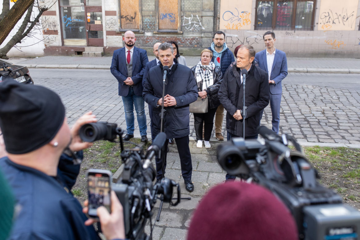 Donald Tusk w Bytomiu. Incydent zakłócił wystąpienie lidera PO