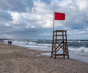 Sinice Sarbinowo. Czy w Sarbinowie można się kąpać 16.08? Flaga, warunki pogodowe