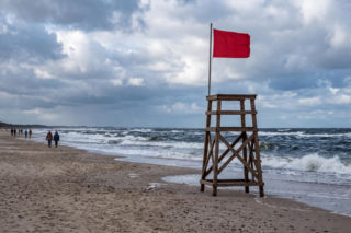 Sinice Sarbinowo. Czy w Sarbinowie można się kąpać 16.08? Flaga, warunki pogodowe