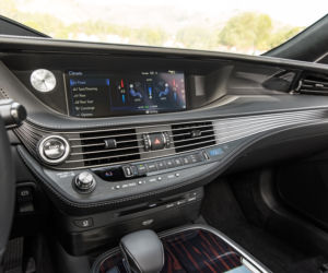 nowy Lexus LS500