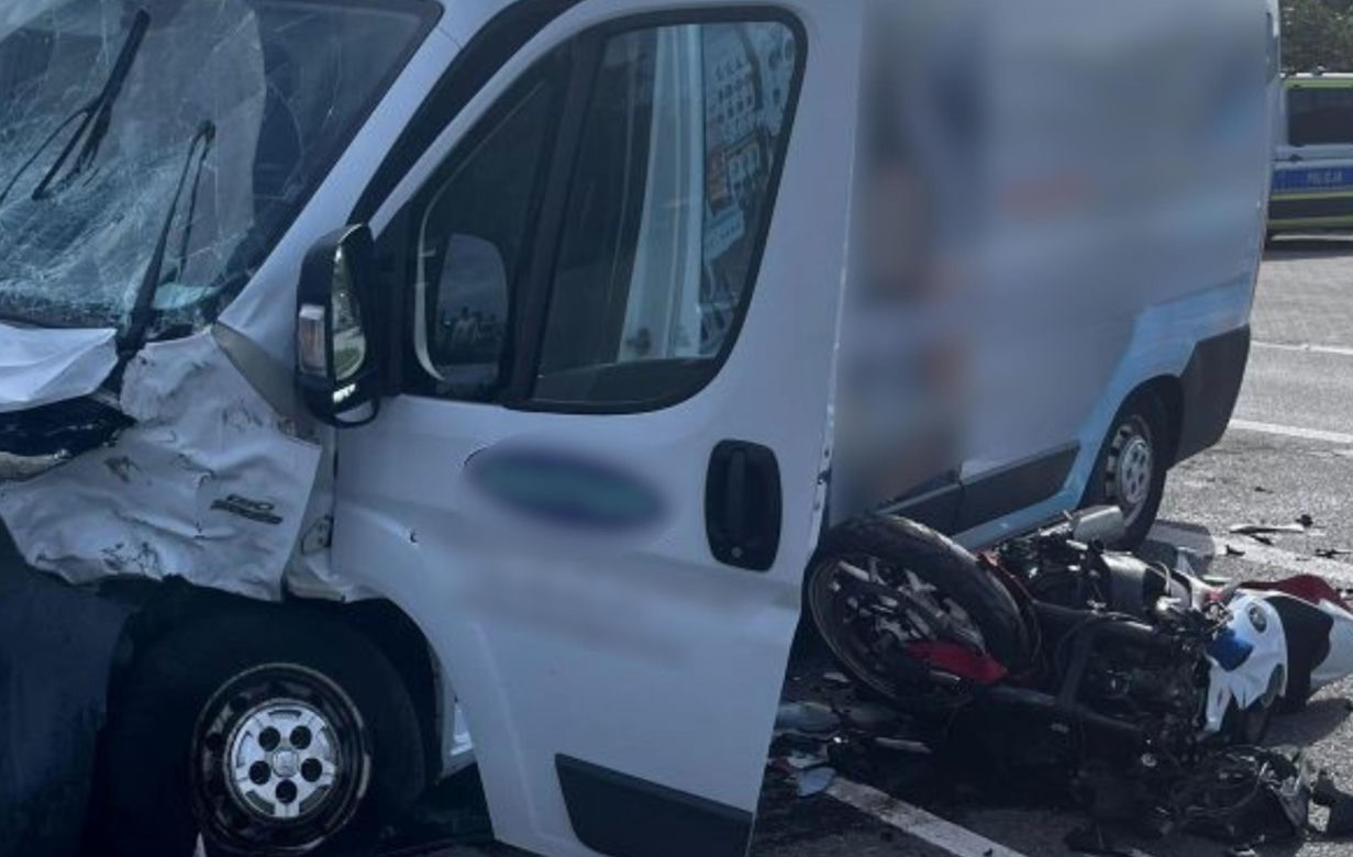 Tragiczny wypadek w Bydgoszczy. 36-letni motocyklista nie żyje! [ZDJĘCIA]