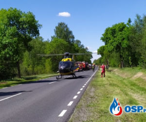 Czołowe zderzenie pod Glinojeckiem! Dwoje dorosłych i niemowlę w szpitalu! Na miejscu śmigłowiec