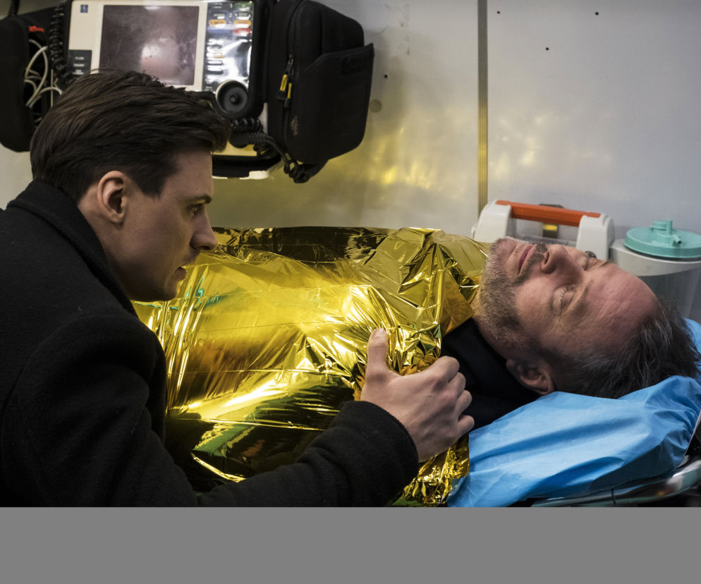 W rytmie serca 2 odc. 22. Adam (Mateusz Damięcki), Edward (Artur Żmijewski)