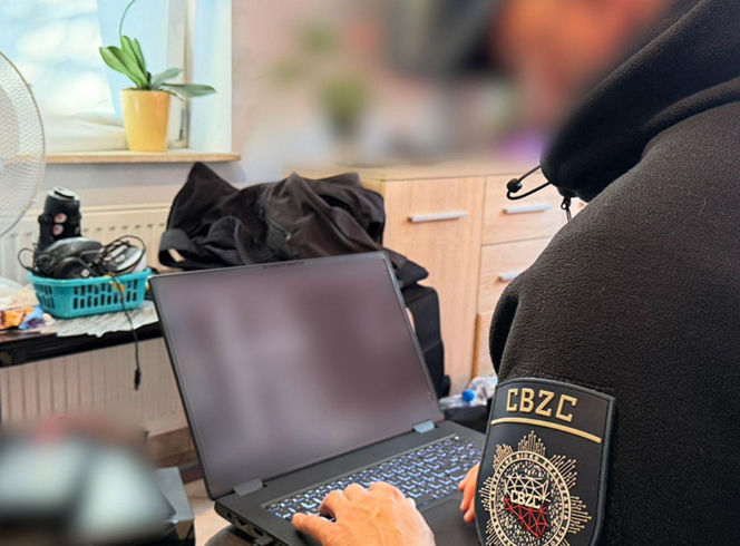 Cyberterroryści doprowadzili do ewakuacji 12 tysięcy ludzi w całej Polsce. Śledczy sprawdzają, czy stoją za tym obce służby