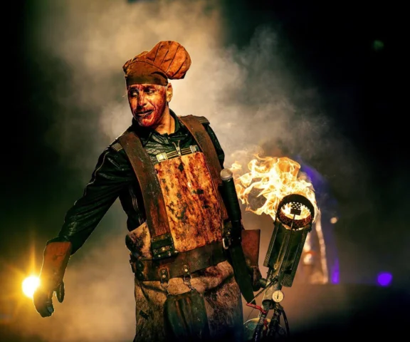 Rammstein wydaje jedyną taką książkę: List miłosny do czterech niezapomnianych lat stadionowej trasy koncertowej